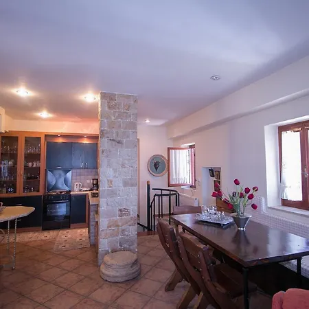 Laconian Collection Mansion *